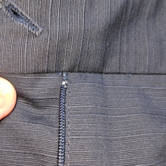 BETH BOWLEY Women's Navy Blue Small Pin- Stripe Bermuda dress Shorts Size 6 NWT - Picture 4 of 16